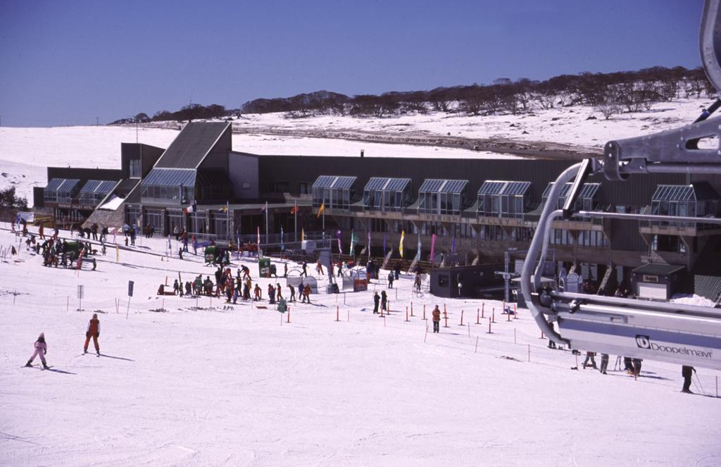 The Perisher Valley Hotel מראה חיצוני תמונה